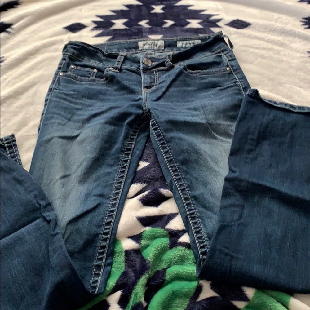 Non-distressed jeans